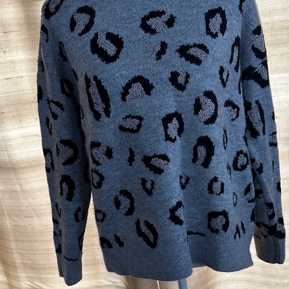 Anne Klein Charcoal and Black Patterned Sweater - Picture 1 of 4